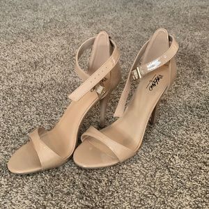 Mossimo strappy 3” heel. Taupe patent leather.